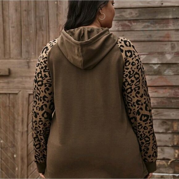 Plus Leopard Print Drawstring - Picture 2 of 6